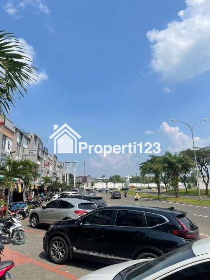 Dijual/Disewa Ruko Sorrento South 3 Lantai Strategis di Gading Serpong - 2
