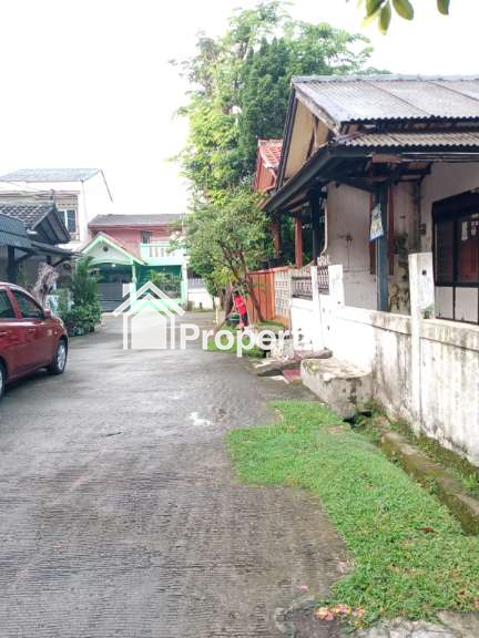 Rumah hitung tanah di Perumnas Depok Utara - 6
