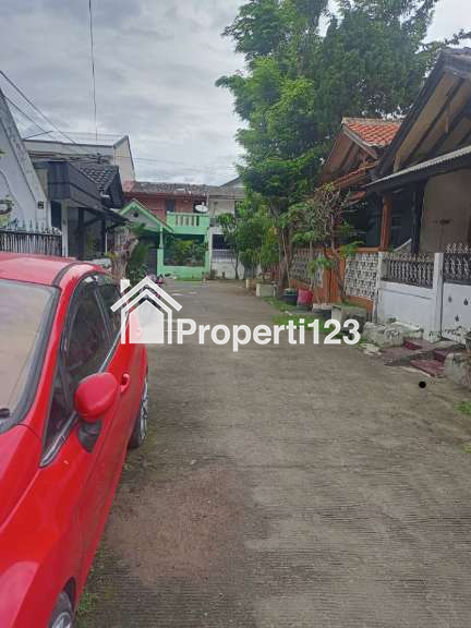 Rumah hitung tanah di Perumnas Depok Utara - 4