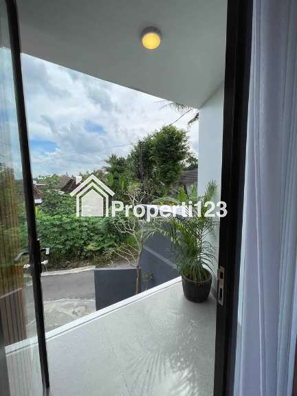 Rumah Cantik 2 Lantai dekat Kampus Terpadu UII Yogyakarta - 3