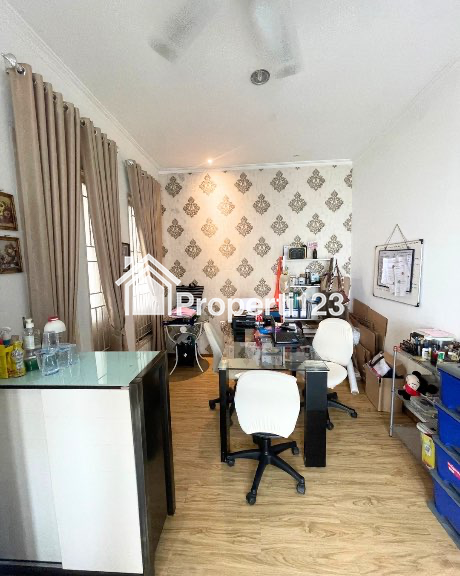 Rumah Hoek Murah Legenda Wisata Cibubur Cileungsi - 2