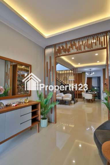 Turun harga rumah 2,5 lantai di area Pondok Indah Jaksel - 2