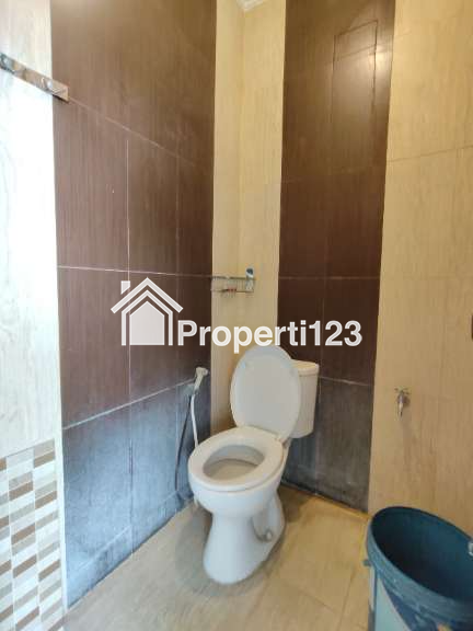 Turun harga rumah second di Bendungan Hilir Jakpus - 6