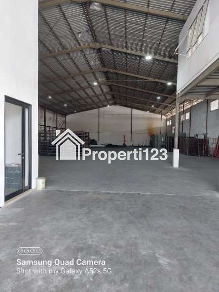 Disewakan Gudang + Tanah di Gresik - 2