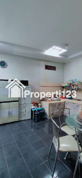 Rumah dijual di Villa Nusa Indah 5 - 8