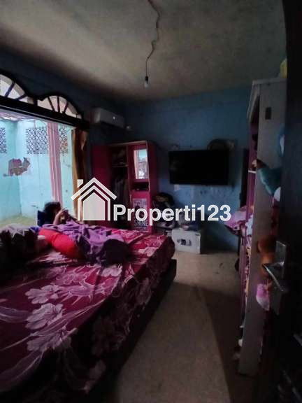 Rumah second hook di Perumnas Depok Utara - 5