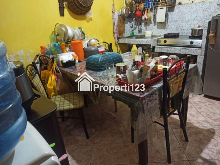 Rumah second hook di Pondok Pekayon Indah Bekasi Selatan - 5