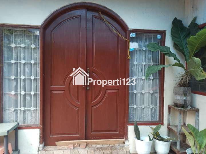 Rumah second hook di Pondok Pekayon Indah Bekasi Selatan - 4