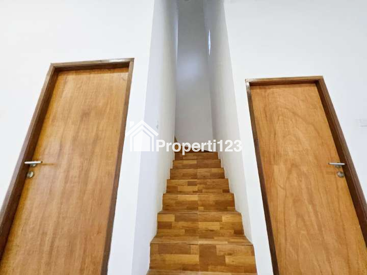 Rumah Baru 2 Lantai Modern Minimalis Pondok Ungu Permai Bekasi - 11