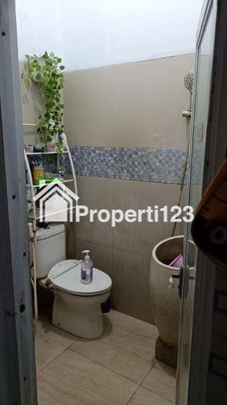 Rumah second 2 lantai terawat di Kebalen Babelan Bekasi - 7