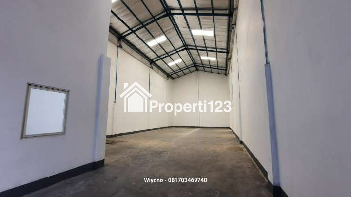 Gudang Nambangan Dekat Kedung Cowek Surabaya - 2