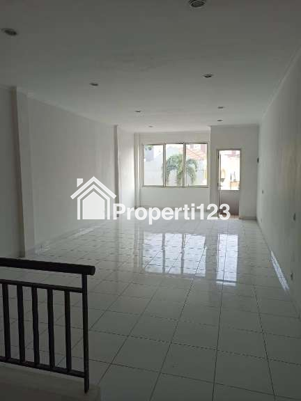 Dijual Murah Ruko Hook 2 Lantai di Golden 8, Gading Serpong - 5
