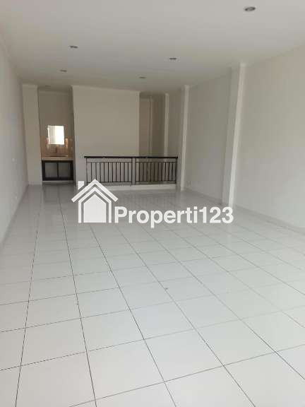 Dijual Murah Ruko Hook 2 Lantai di Golden 8, Gading Serpong - 2