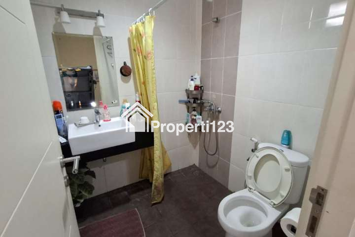 Rumah Dekat Club House Cluster Thomson Summarecon Serpong - 6