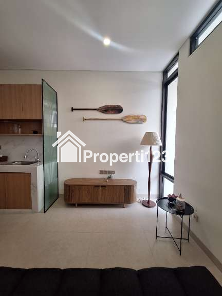 Rumah cantik minimalis konsep industrial di Cipinang Melayu Jaktim - 14