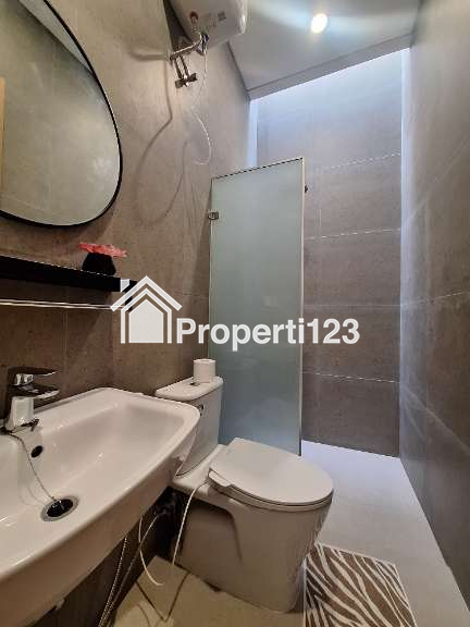 Rumah cantik minimalis konsep industrial di Cipinang Melayu Jaktim - 4