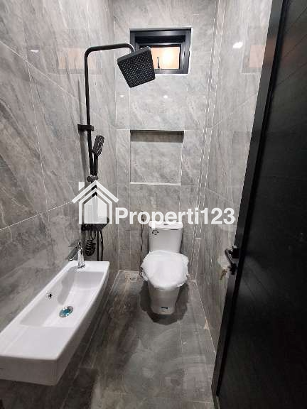 Rumah baru 2 unit di Sumur Batu Kemayoran Jakpus - 12