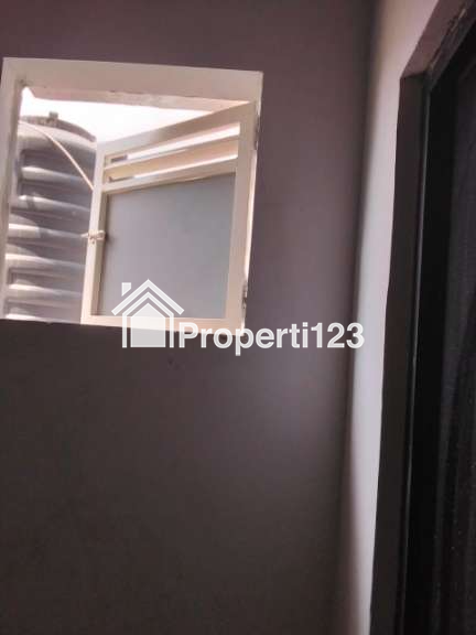 Rumah Baru Minimalis Modern Siap Huni Lokasi Strategis di Kertomenanggal Gayungan Surabaya Selatan - 9