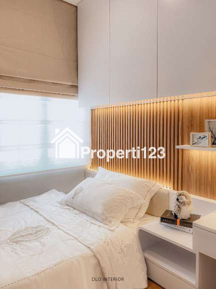 Siap Huni! Rumah Mewah 3 Lantai di Scarlet Lavon 2 Tangerang - 4