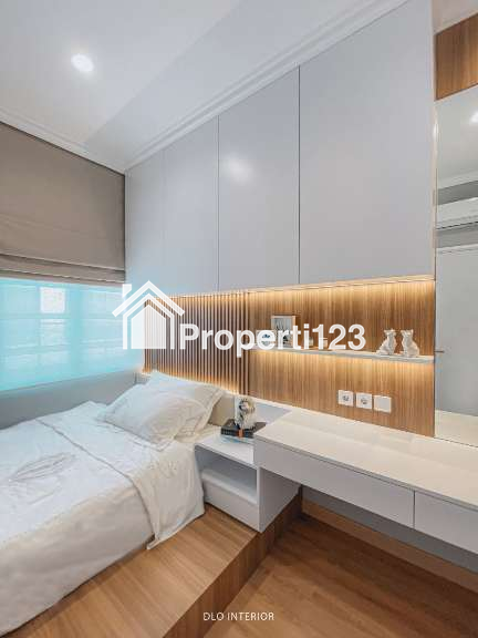 Siap Huni! Rumah Mewah 3 Lantai di Scarlet Lavon 2 Tangerang - 5