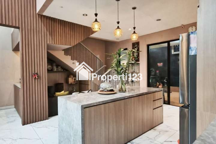 Rumah Semi Furnished Cluster Matana Asya Jakarta Garden City - 9