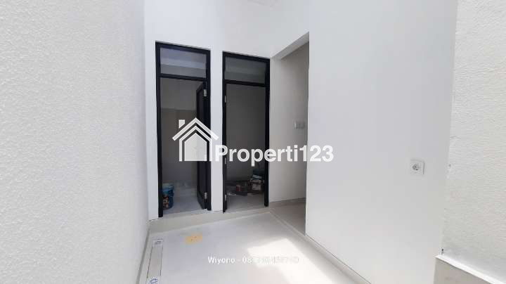 Rumah Purimas Rungkut Surabaya Akses Service Area Terpisah Colonial Modern 2025 - 15