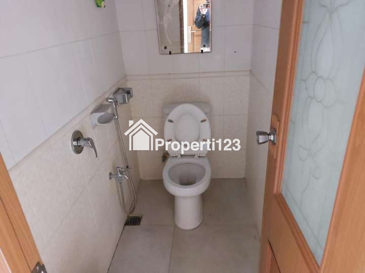 Rumah terawat 2 Lantai di Jl Aria Graha Sukarno Hatta Bandung - 9