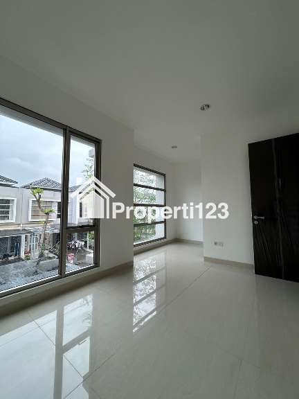 Dijual Rumah Modern Elegan di Cluster Piano, PIK Lokasi Favorit! - 5
