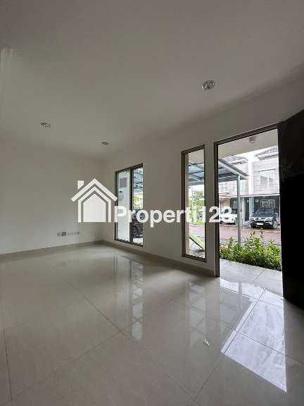 Dijual Rumah Modern Elegan di Cluster Piano, PIK Lokasi Favorit! - 1