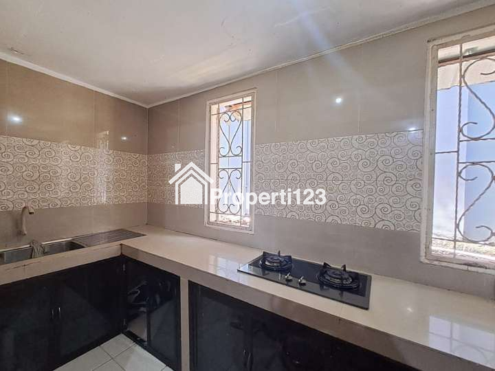 Rumah Bagus 2 Lantai Siap Huni Kota Harapan Indah Bekasi - 7