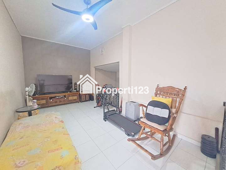 Rumah Bagus 2 Lantai Siap Huni Kota Harapan Indah Bekasi - 12