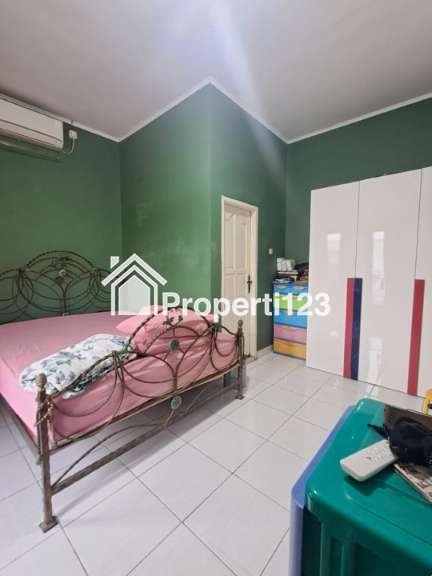 Rumah Bagus 2 Lantai Siap Huni Kota Harapan Indah Bekasi - 14