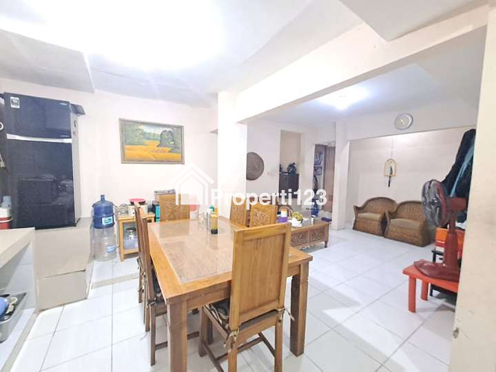 Rumah Bagus 2 Lantai Siap Huni Kota Harapan Indah Bekasi - 8