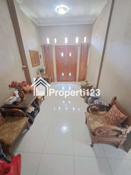 Rumah Bagus 2 Lantai Siap Huni Kota Harapan Indah Bekasi - 2