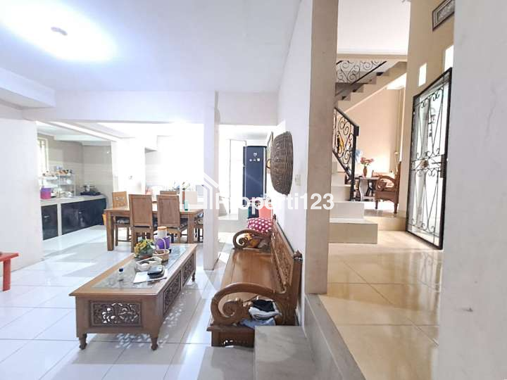 Rumah Bagus 2 Lantai Siap Huni Kota Harapan Indah Bekasi - 3