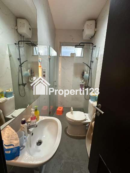 Rumah cluster siap huni furnished di JGC Cakung Jaktim - 9