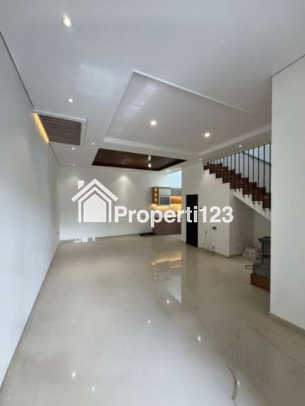 Rumah baru mewah modern dalam komplek di Rawamangun Jaktim - 5