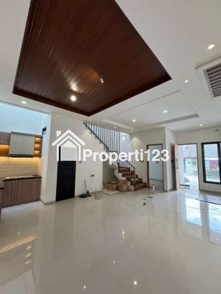 Rumah baru mewah modern dalam komplek di Rawamangun Jaktim - 3