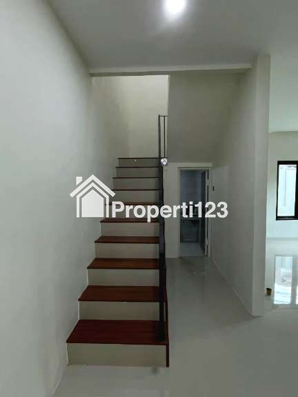 Rumah baru non komplek siap huni di Utan Kayu Matraman Jaktim - 6