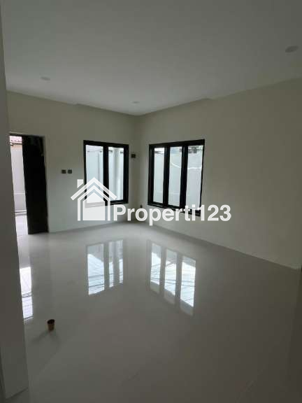 Rumah baru non komplek siap huni di Utan Kayu Matraman Jaktim - 8