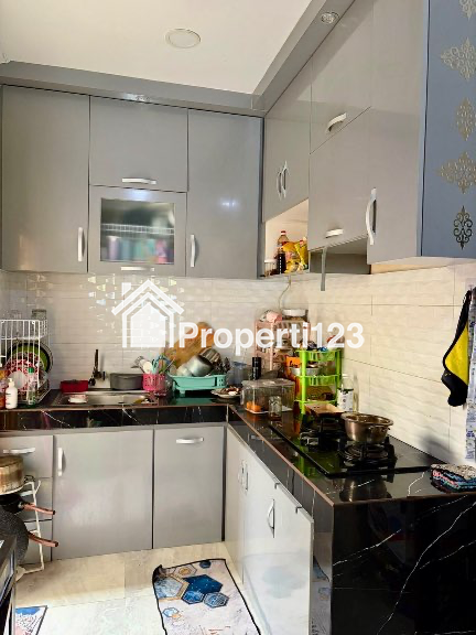 Rumah Siap Huni Cluster Aralia Harapan Indah Bekasi - 9