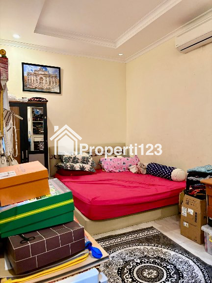 Rumah Siap Huni Cluster Aralia Harapan Indah Bekasi - 4