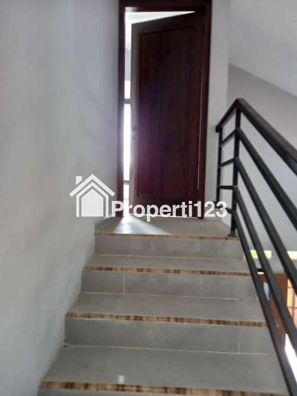 Di jual rumah baru di jalan Plered sumber solo - 2