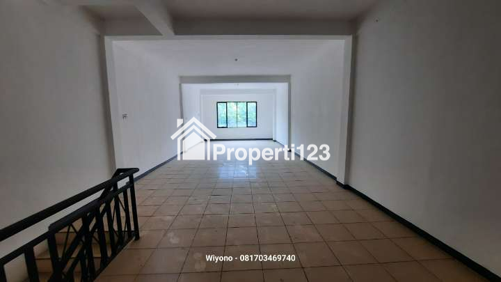 Ruko Kenjeran Bisa Jadi Gudang Ada Lift Barang Container 40 feet bisa masuk - 5