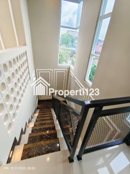 Di jual rumah baru dekat kampus ums karangasem solo - 2