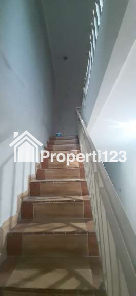 Rumah Dijual 2 Lantai di Bekasi Barat - 3