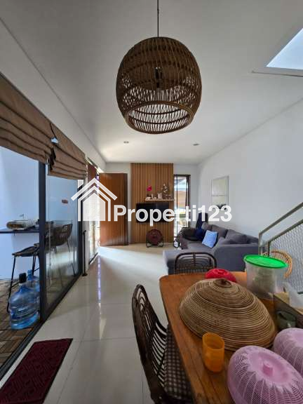 Rumah fully furnished dalam townhouse di Bambu Apus Jaktim - 6