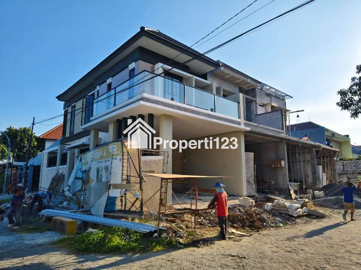 ‼️LOKASI STRATEGIS‼️ Dijual Rumah Minimalis Modern Baru Gress Surabaya Lokasi Sidosermo Margorejo Surabaya - 9