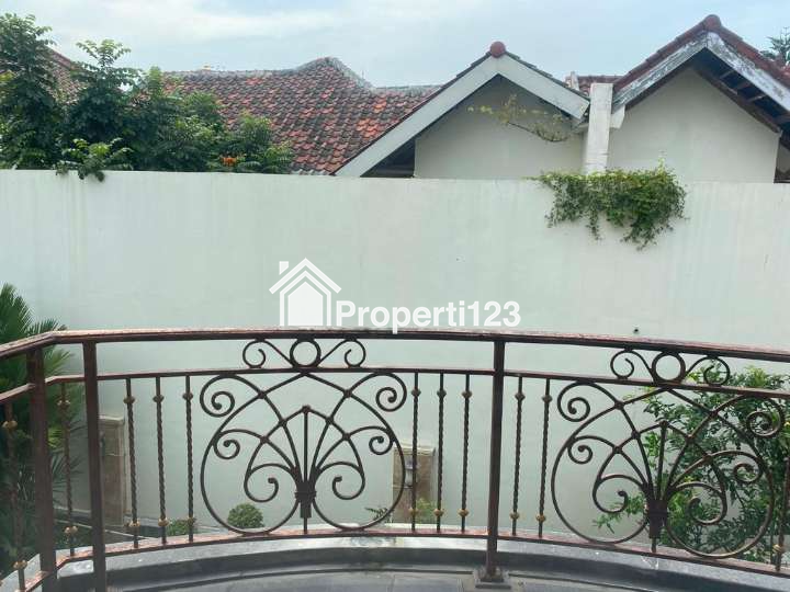 ‼️Turun Harga‼️ Rumah Siap Huni Lokasi Villa Westwood Pakuwon City Surabaya - 4