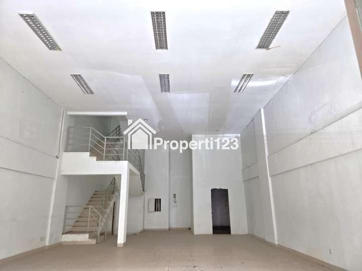 Ruko/Rukan Graha Bulevar Jalan Boulevard Raya Kelapa Gading - 2